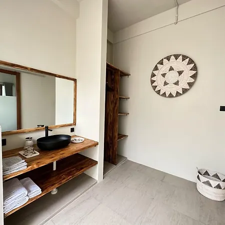 Lunna Villa Kuta  Exterior photo