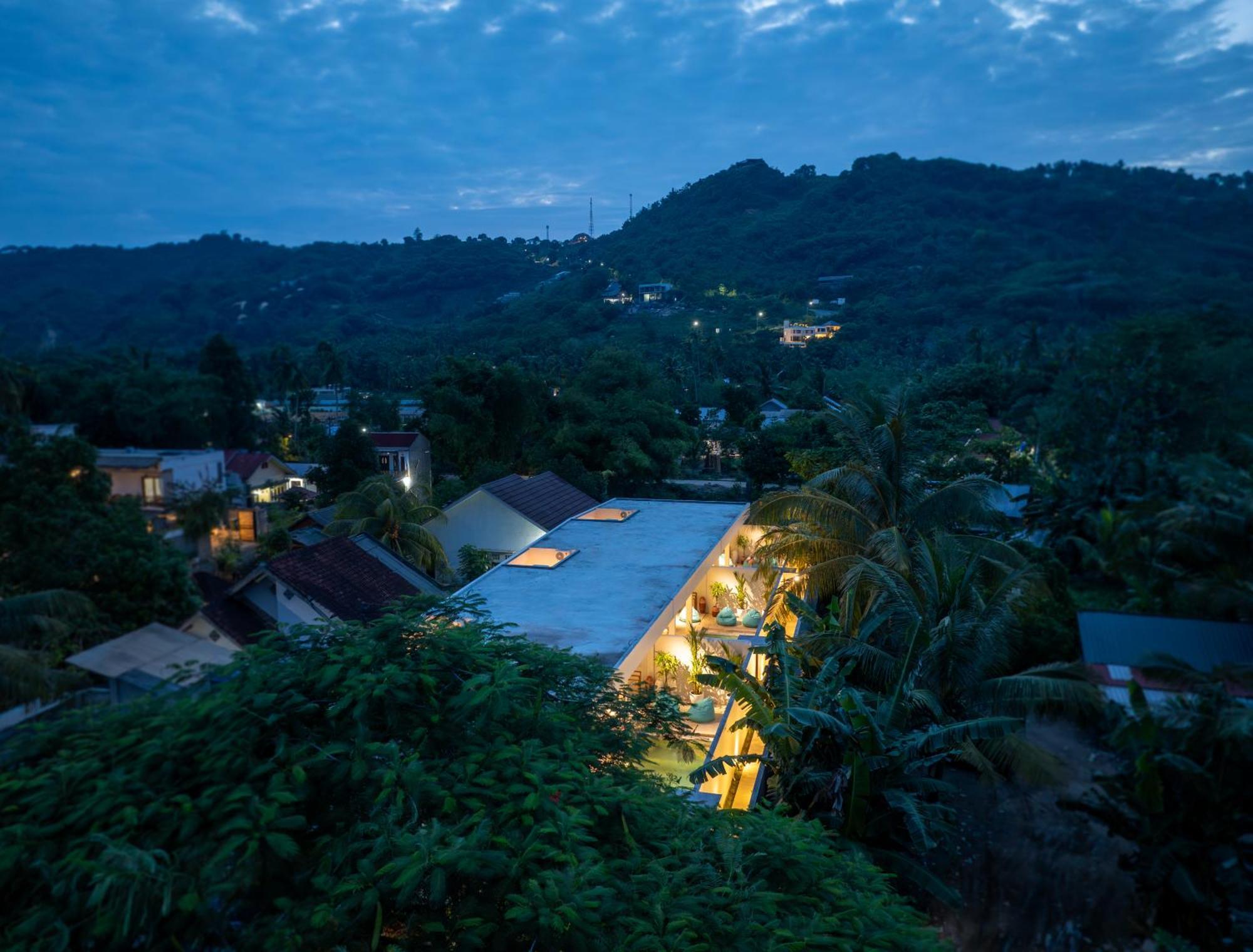 Lunna Villa *
