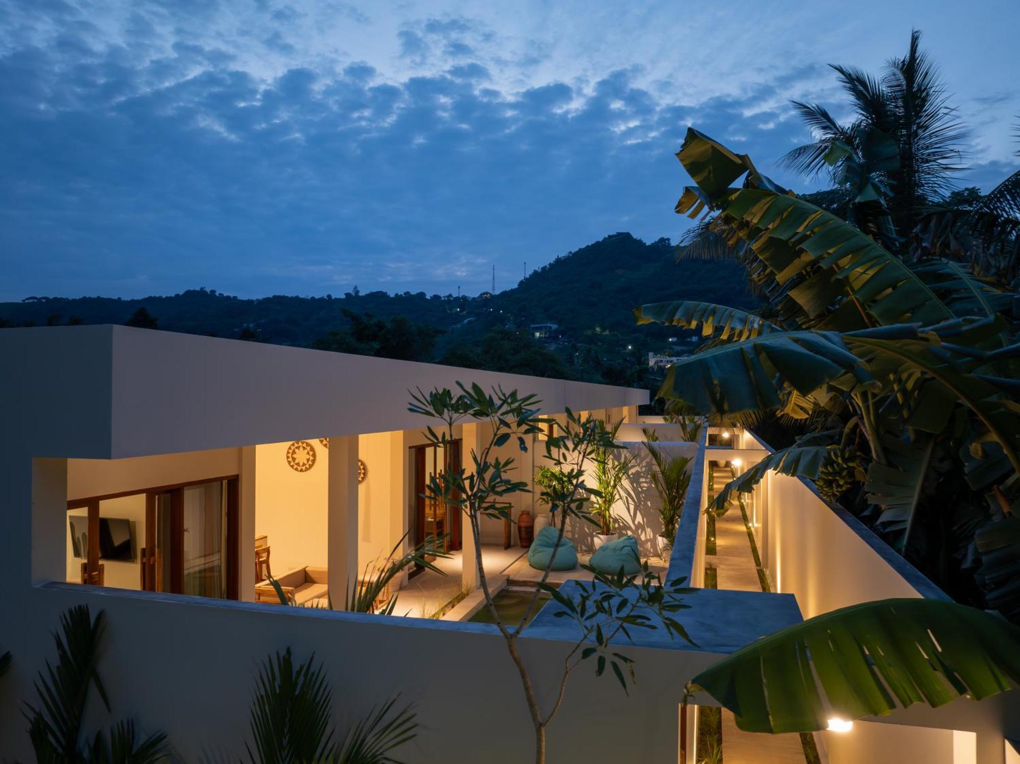 Lunna Villa *